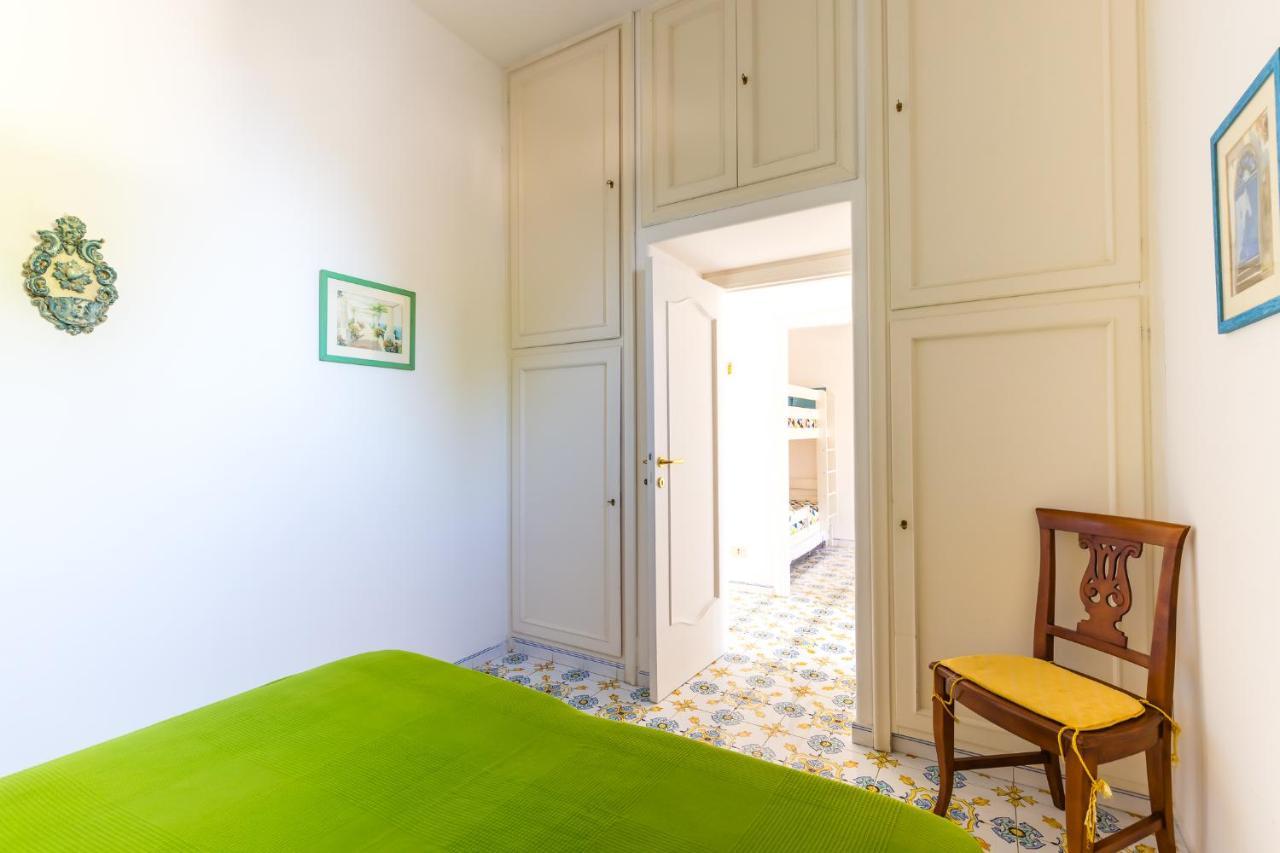 Capri Turquoise By Napoliapartments Exterior photo