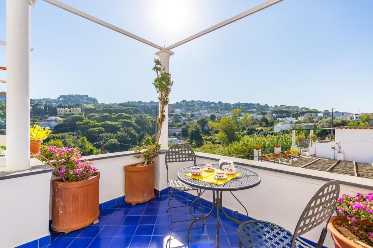 Capri Turquoise By Napoliapartments Exterior photo
